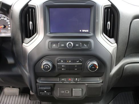Used 2021 Chevrolet Silverado 1500 Custom AWD/4WD image 16