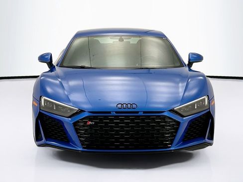 Used 2021 Audi R8 V10 RWD image 2