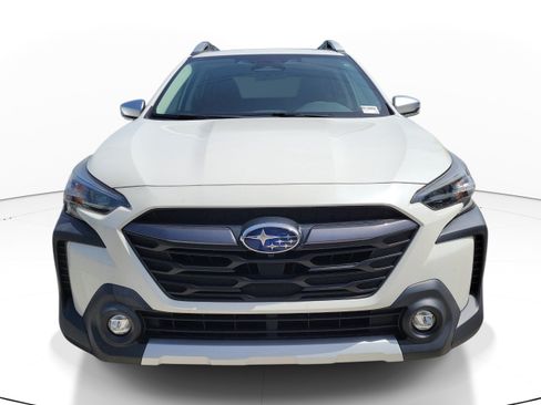 Used 2024 Subaru Outback Touring AWD/4WD image 2