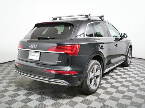 Used 2023 Audi Q5 2.0T Premium w/ Convenience Package AWD/4WD image 3