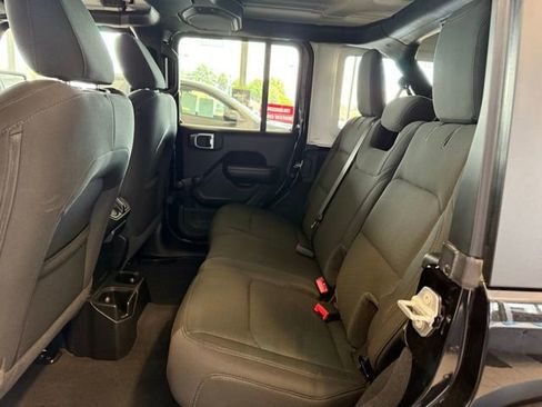Used 2021 Jeep Wrangler Unlimited Sport image 28