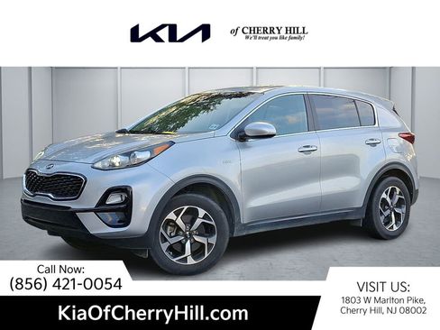 Used 2022 Kia Sportage LX image 1