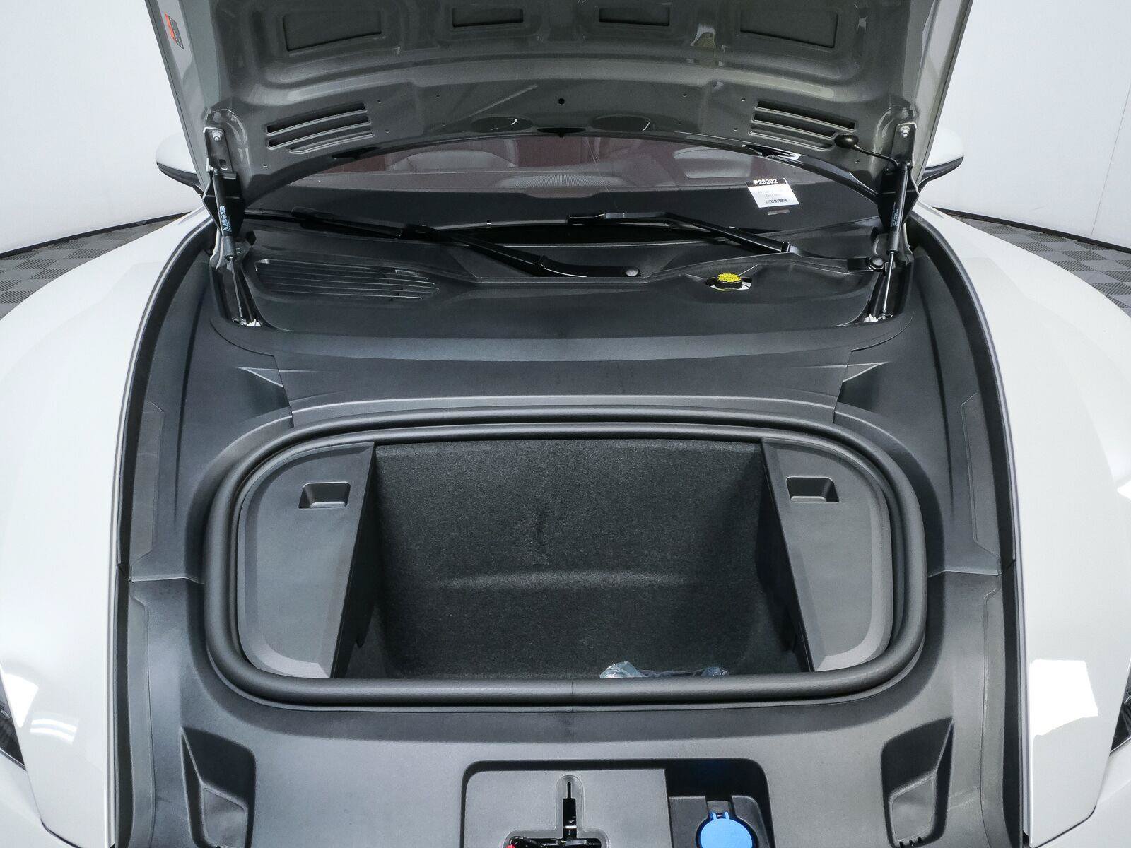 New 2026 Porsche Taycan RWD image 35