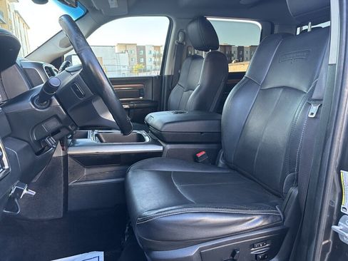 Used 2018 RAM 2500 Laramie w/ Sport Appearance Group AWD/4WD image 10