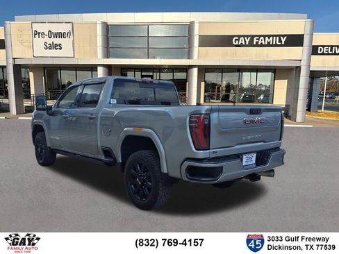 Used 2024 GMC Sierra 2500 AT4 w/ AT4 Premium Plus Package AWD/4WD image 2