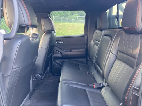 Used 2023 Nissan Frontier PRO-4X w/ Pro-4X Premium Package AWD/4WD image 4