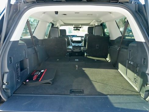 Used 2025 Ford Expedition Max Platinum w/ Driver's Package image 6