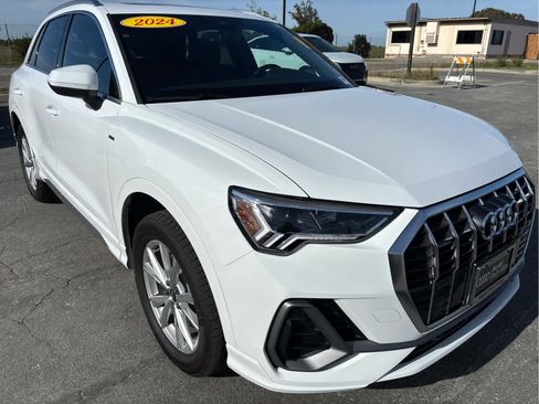 Used 2024 Audi Q3 2.0T Premium Plus w/ Premium Plus Package image 2