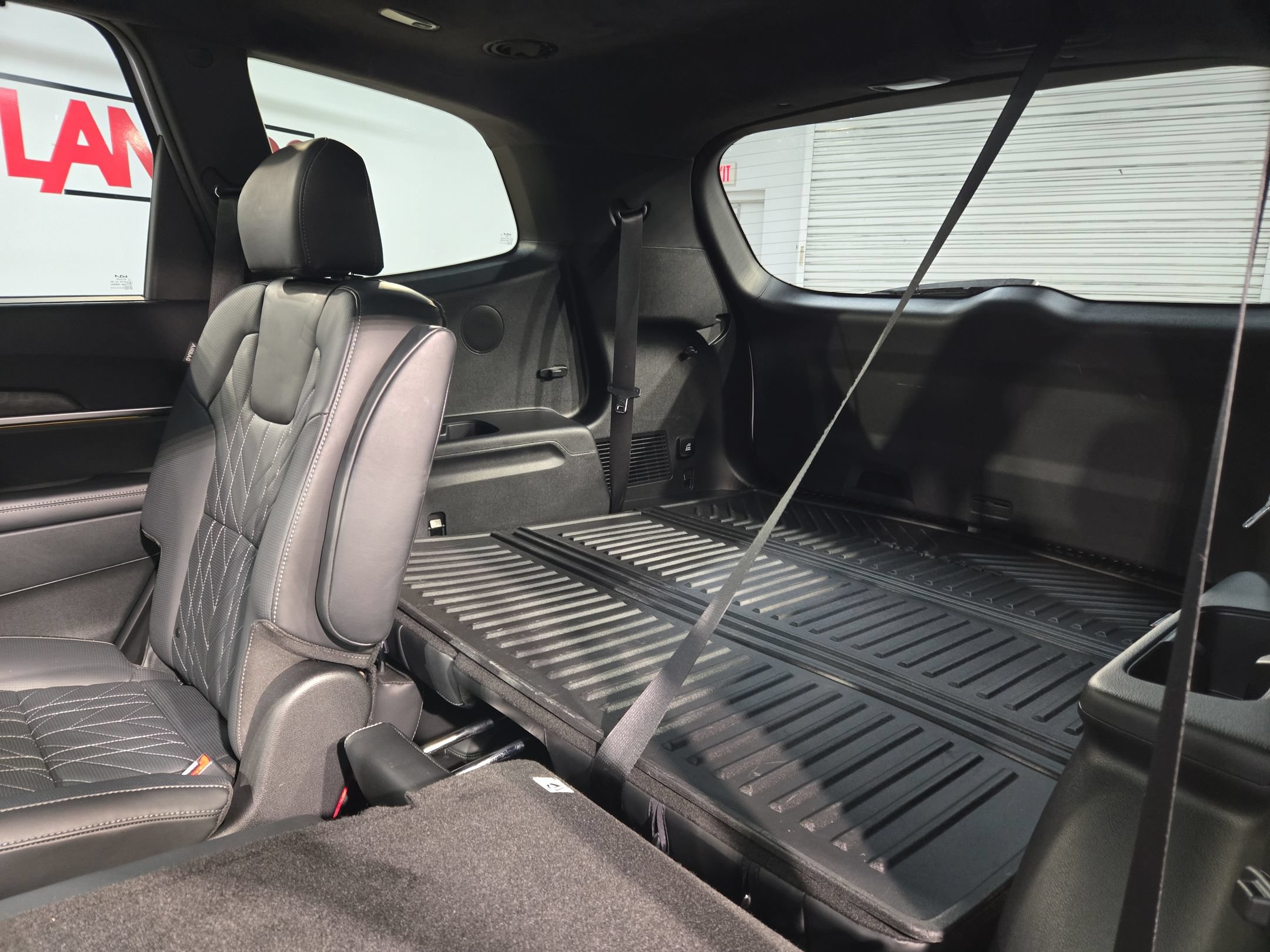 Used 2025 Kia Telluride SX Prestige X-Pro AWD/4WD image 38