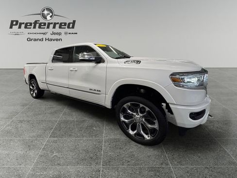 Used 2019 RAM 1500 Limited AWD/4WD image 9