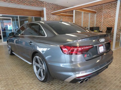 Used 2020 Audi S4 Premium w/ Convenience Package image 6