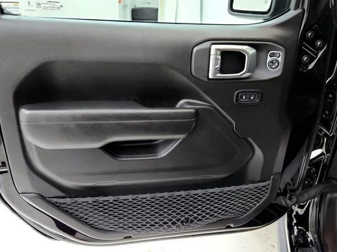 Used 2025 Jeep Wrangler Unlimited Sport AWD/4WD image 20