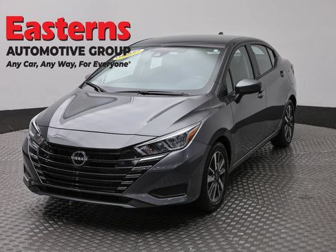 Used 2024 Nissan Versa SV FWD image 1