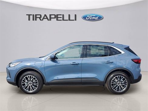 New 2025 Ford Escape SE image 3