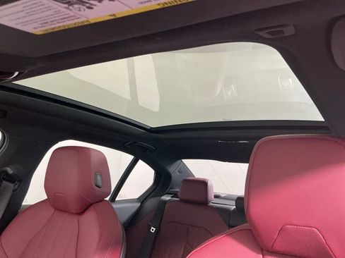 Certified 2025 BMW 530i w/ Premium Package image 23