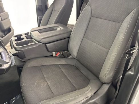 Used 2022 GMC Sierra 1500 SLE image 18