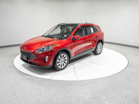Used 2021 Ford Escape Titanium w/ Titanium Elite Package AWD/4WD image 34