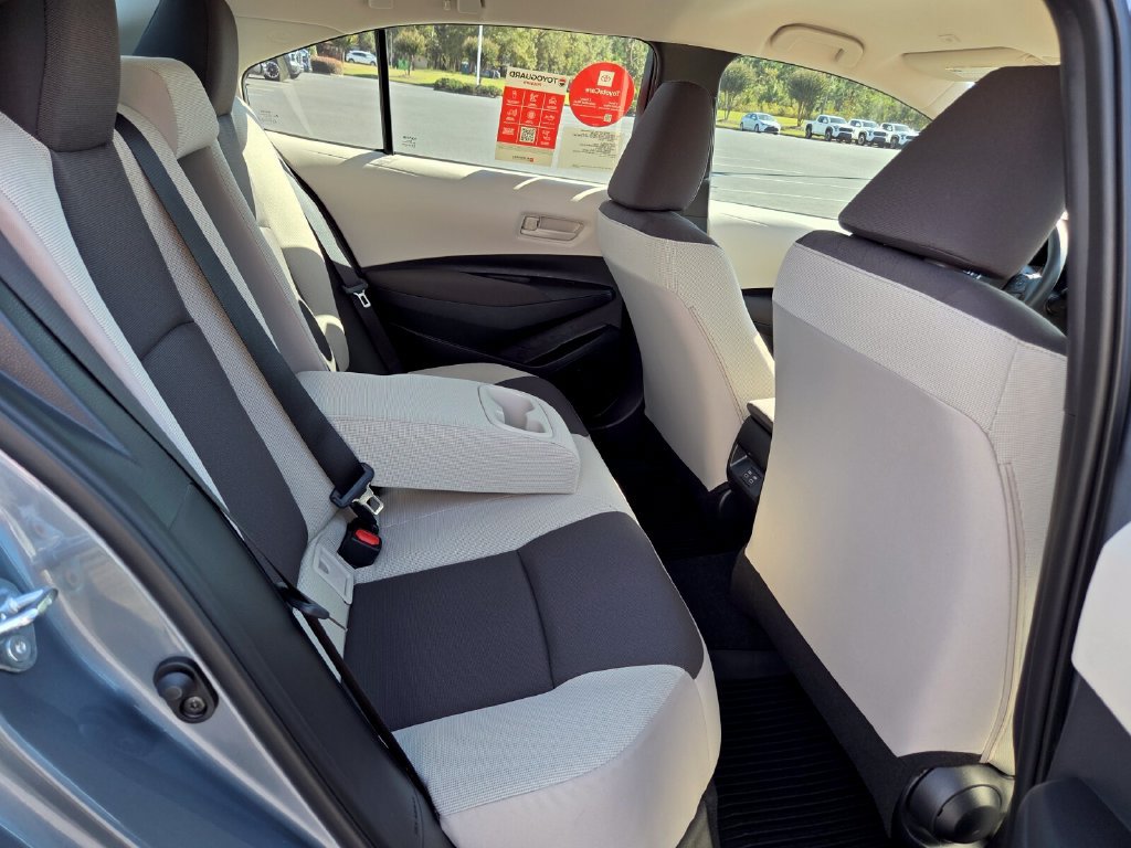 New 2027 Toyota Corolla LE w/ LE Premium Package FWD image 15