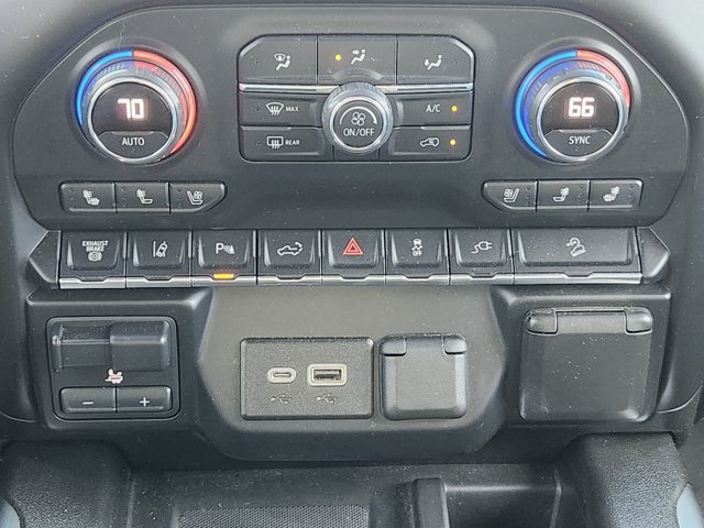 Used 2020 Chevrolet Silverado 2500 High Country w/ Z71 Off-Road Package AWD/4WD image 17