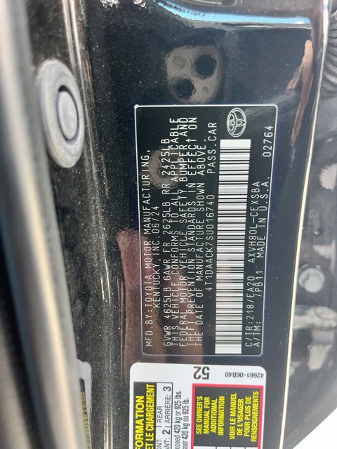 Used 2025 Toyota Camry SE FWD image 13