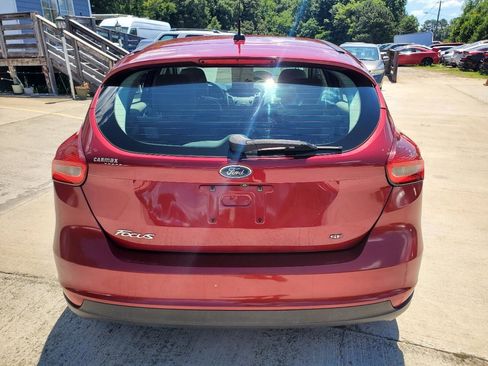 Used 2017 Ford Focus SE FWD image 10