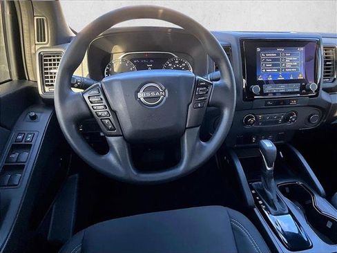 Used 2023 Nissan Frontier SV w/ Midnight Edition Package image 7