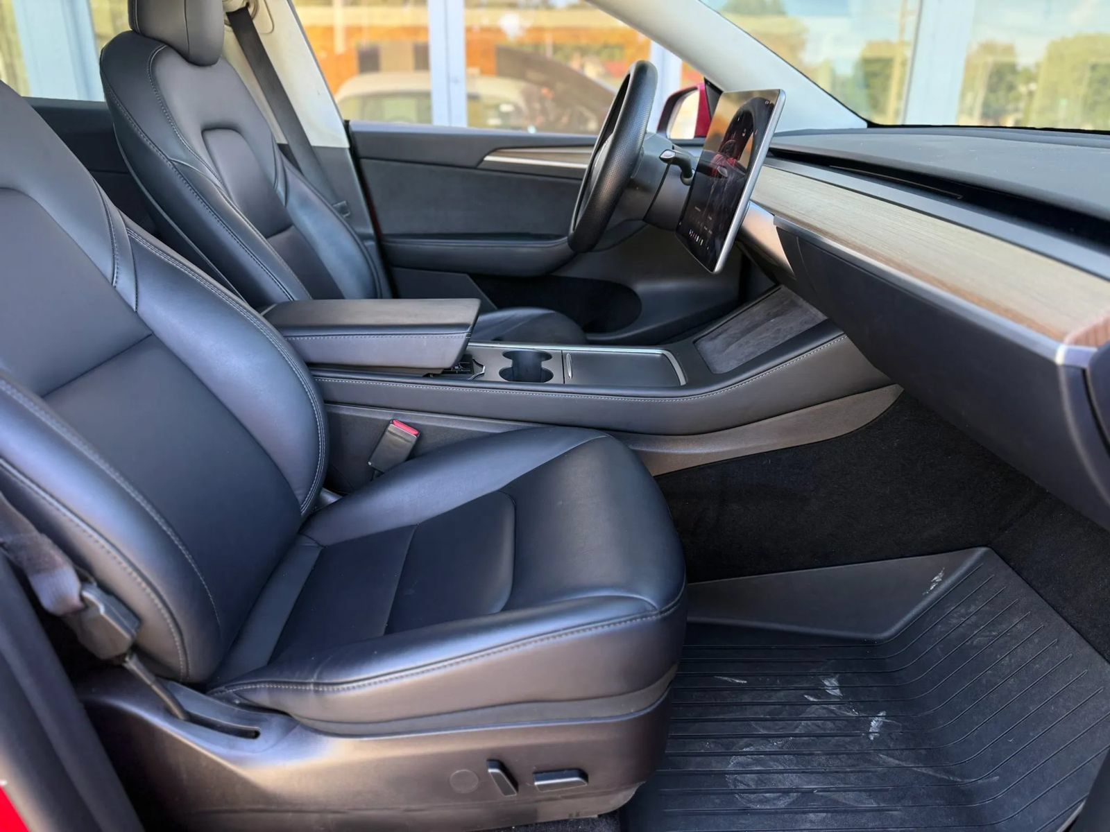 Used 2023 Tesla Model Y AWD image 12