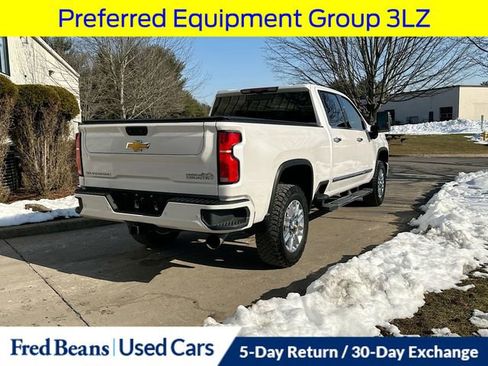Used 2024 Chevrolet Silverado 2500 High Country w/ High Country Premium Package image 9