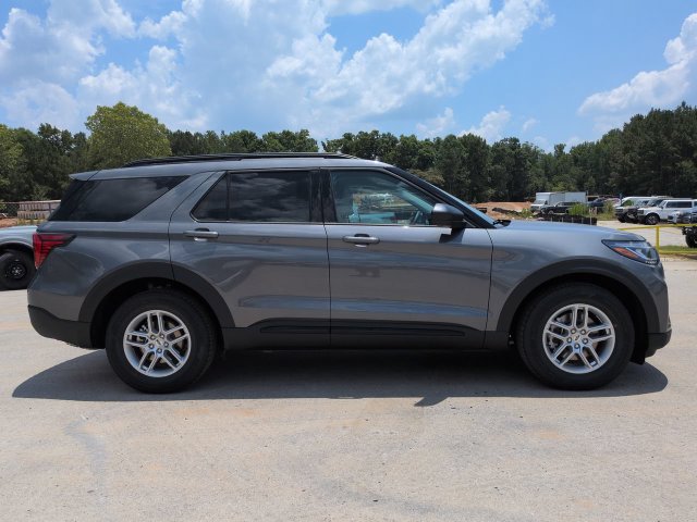 New 2026 Ford Explorer Active w/ Active Comfort Package RWD image 3