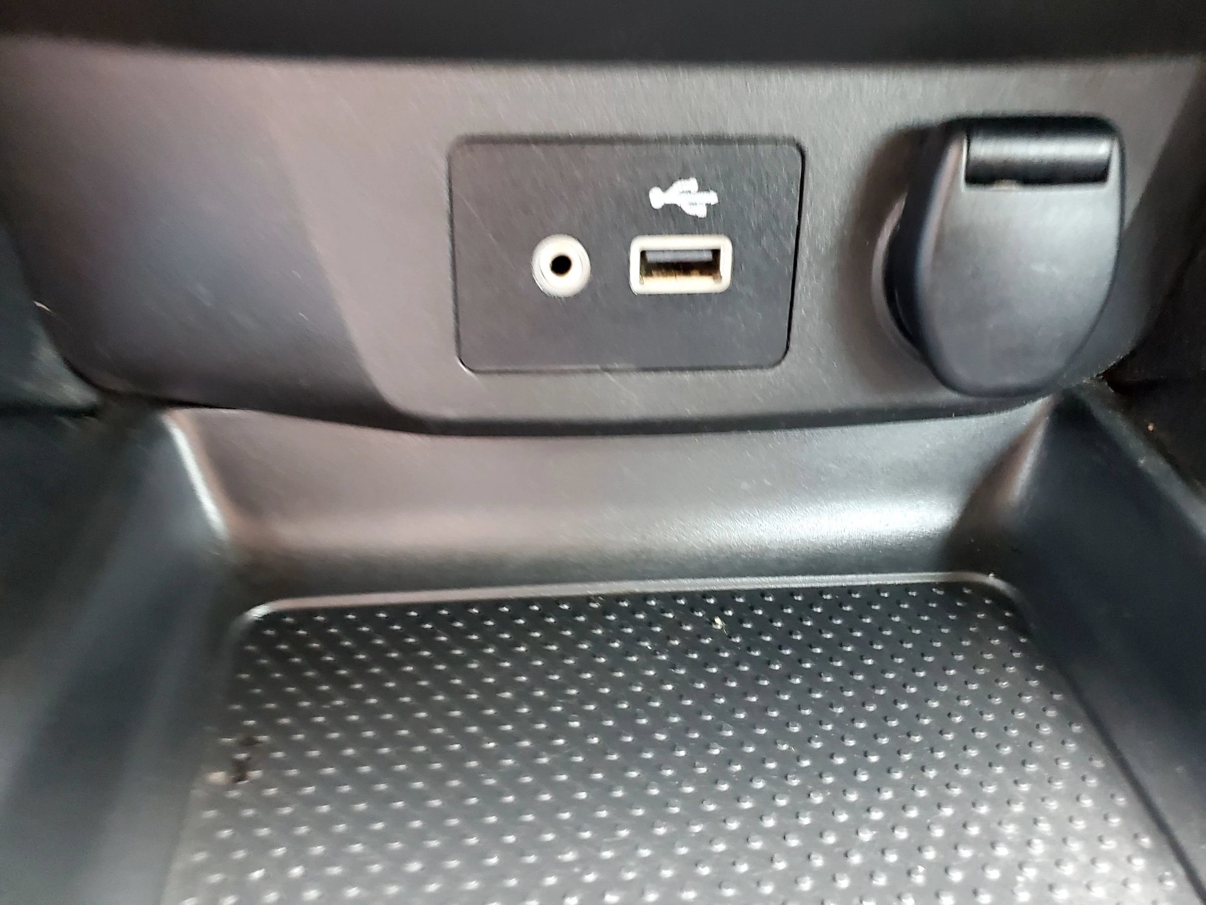 Used 2019 Nissan Rogue Sport S w/ Appearance Package FWD image 33