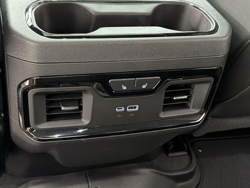 Used 2026 GMC Sierra 1500 AT4 w/ AT4 Premium Package AWD/4WD image 32
