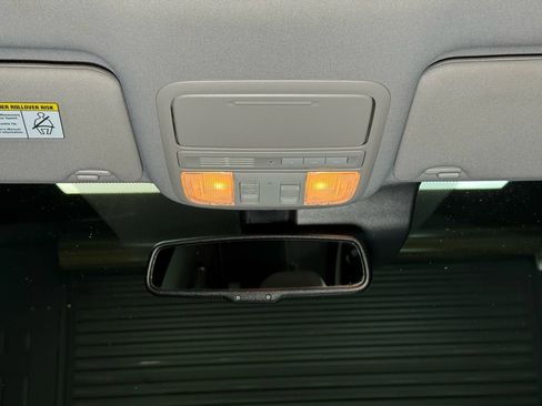 Used 2016 Honda Pilot Touring image 35