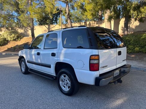 Used 2004 Chevrolet Tahoe LS image 3