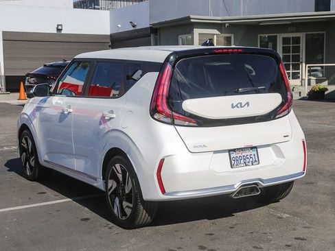 Certified 2025 Kia Soul GT-Line image 8