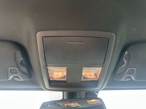 Used 2023 Dodge Challenger SXT image 18