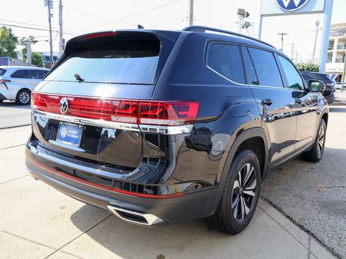Used 2026 Volkswagen Atlas SE FWD image 5