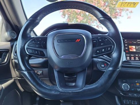 Used 2022 Dodge Durango GT image 19