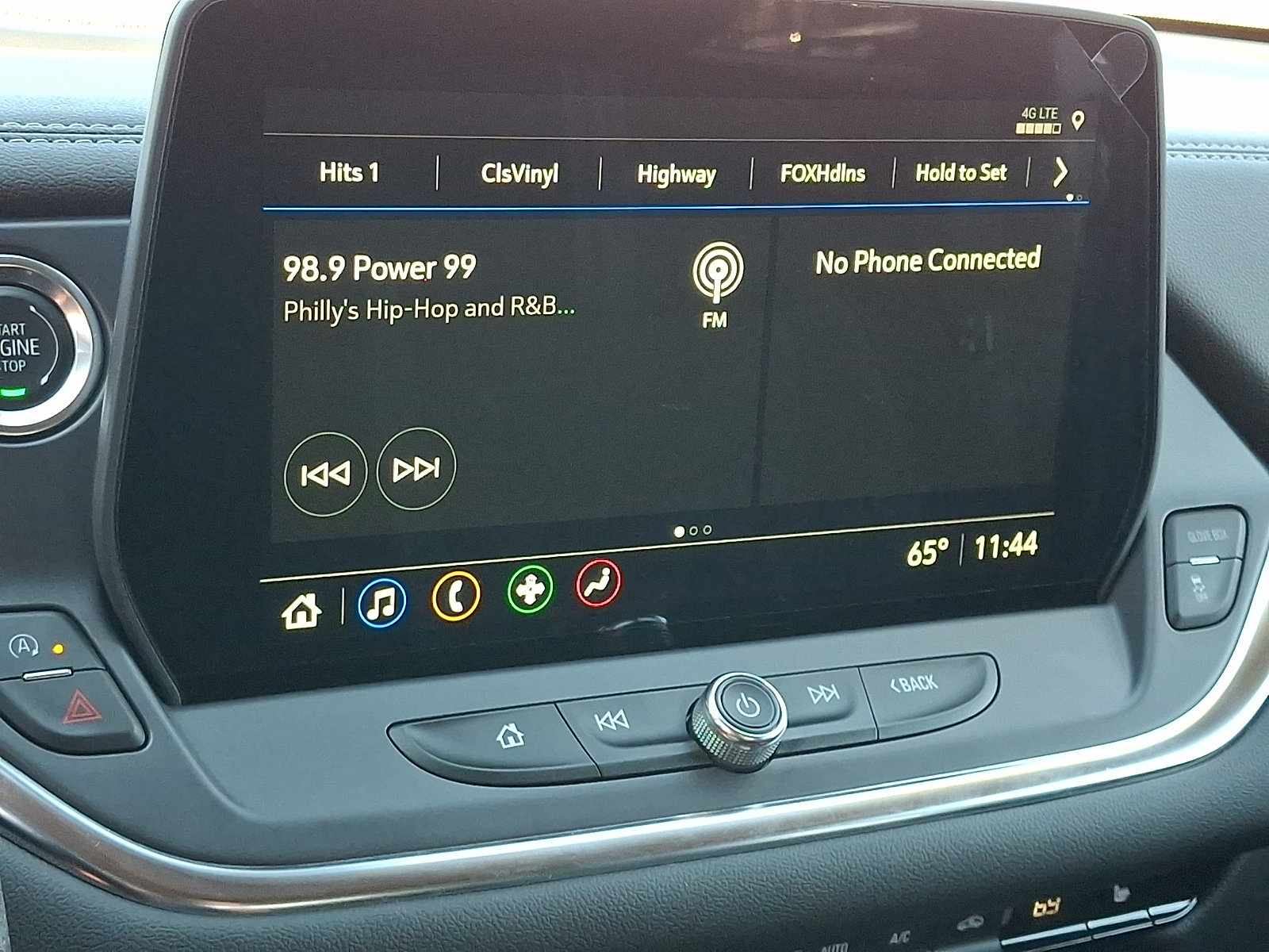 Used 2025 Chevrolet Blazer LT FWD image 18