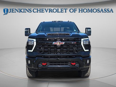 Used 2026 Chevrolet Silverado 2500 ZR2 AWD/4WD image 12