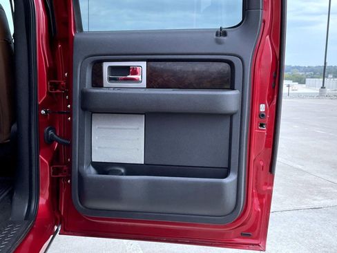 Used 2013 Ford F150 Platinum image 18