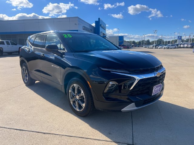 Certified 2025 Chevrolet Blazer LT AWD/4WD image 7