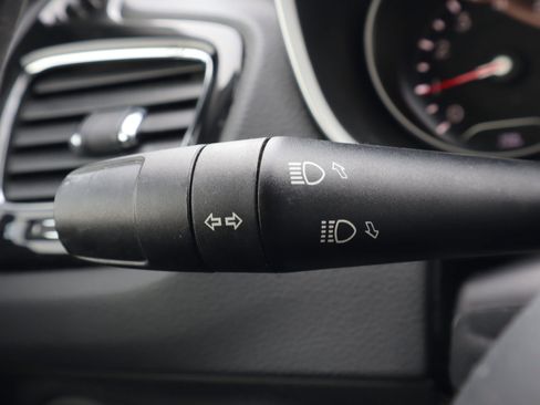 Used 2019 Jeep Compass Altitude image 17