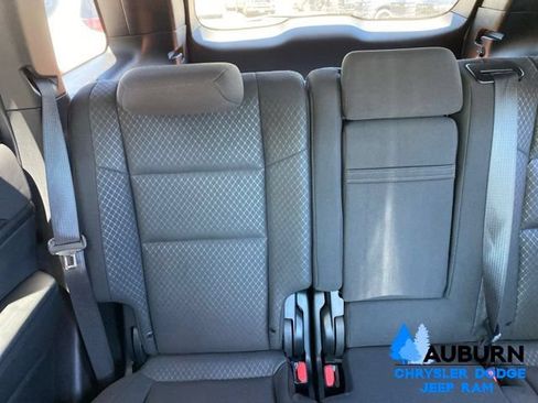 Used 2022 Jeep Grand Cherokee Laredo E AWD/4WD image 22