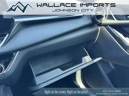 Used 2025 Chevrolet Equinox LT w/ Safety and Technology Package AWD/4WD image 20