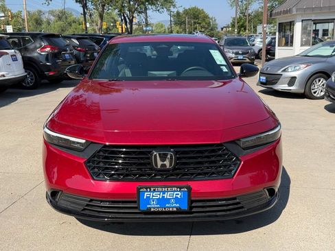 Used 2025 Honda Accord Sport image 9
