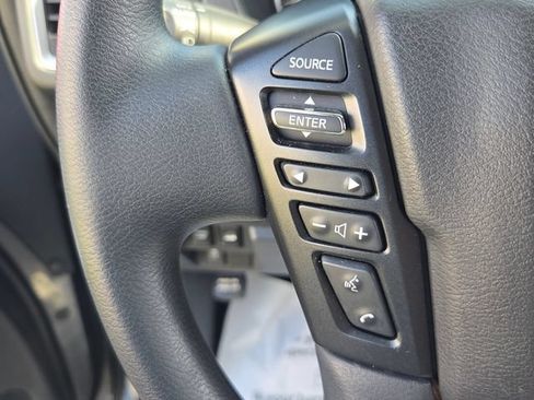 Used 2024 Nissan Frontier SV AWD/4WD image 24