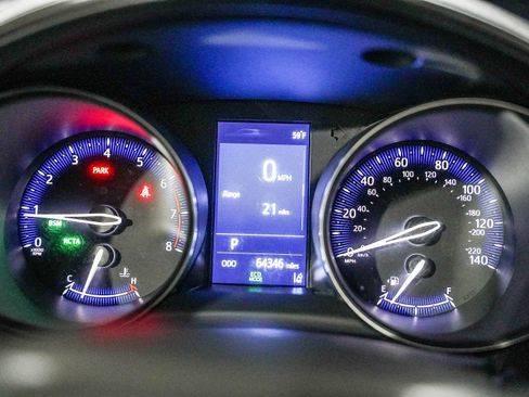 Certified 2019 Toyota C-HR XLE image 23