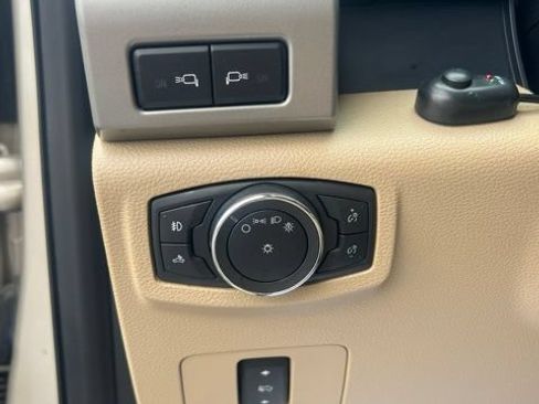 Used 2017 Ford F350 Lariat w/ Tow Technology Bundle AWD/4WD image 26