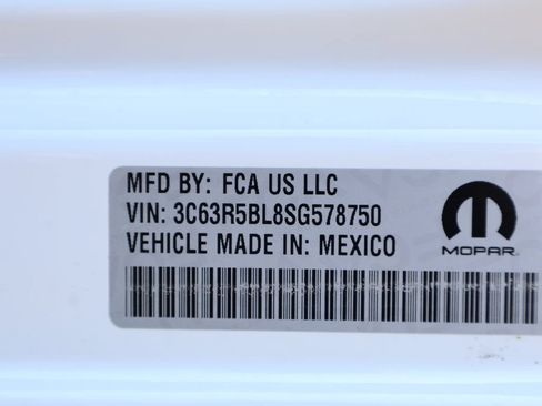 Used 2025 RAM 2500 Big Horn AWD/4WD image 34