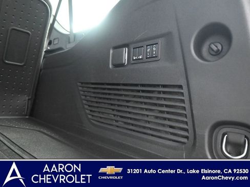 New 2025 Chevrolet Suburban Premier w/ LPO, Illumination Package RWD image 23